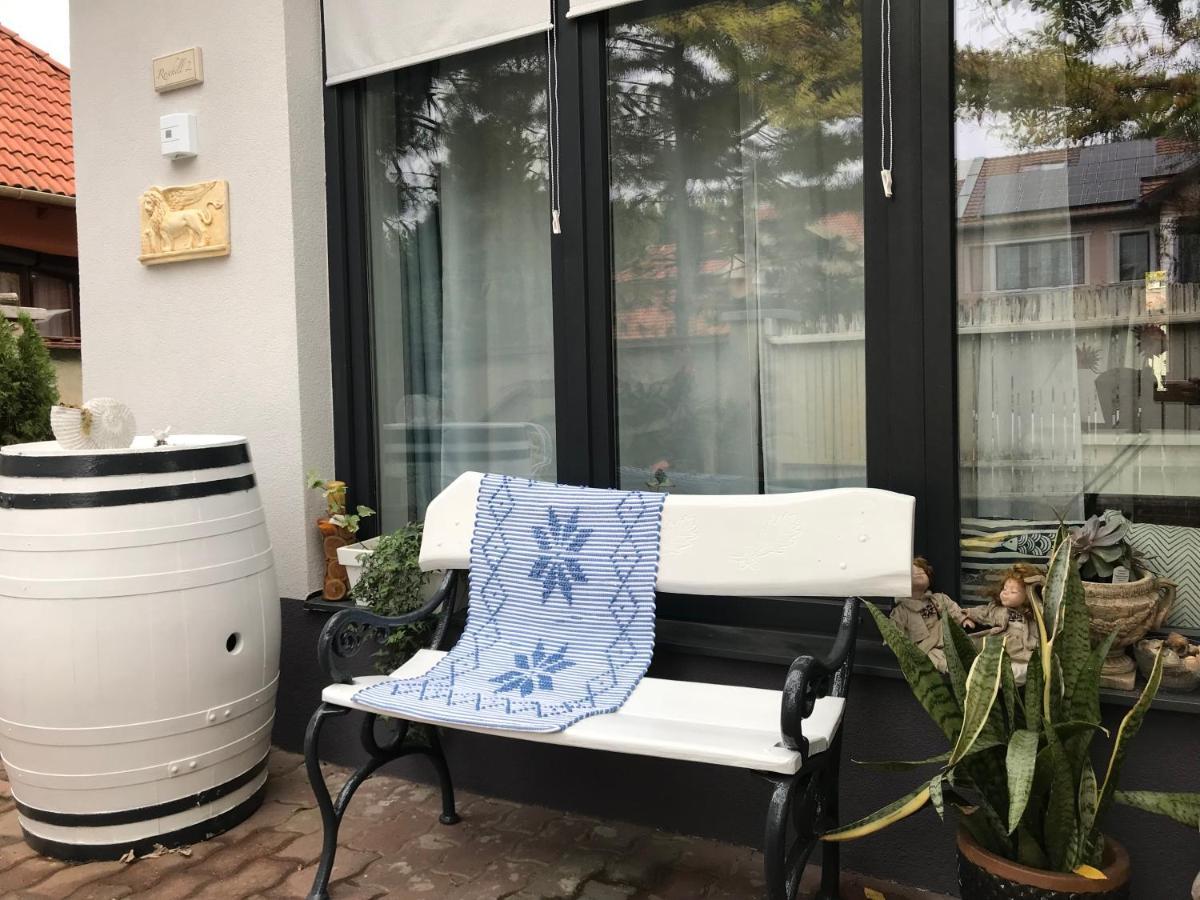 Apartment Greatforest Rosehill 2 -bmw-